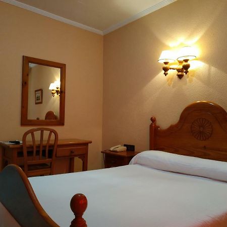 Hotel Restaurante La Rabida Палос-де-ла-Фронтера Экстерьер фото