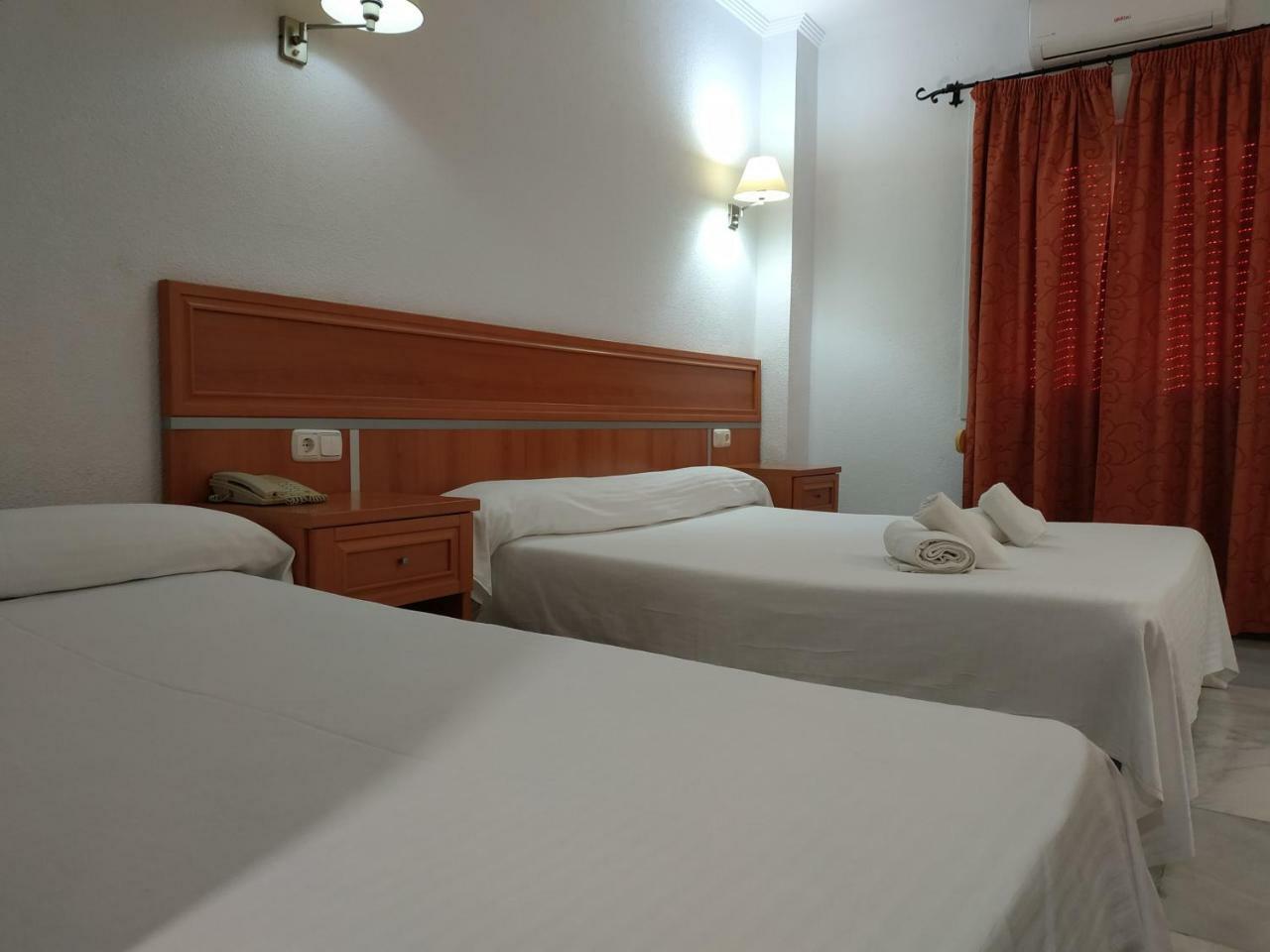 Hotel Restaurante La Rabida Палос-де-ла-Фронтера Экстерьер фото